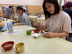 朝食の様子